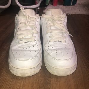 Men’s Nike air force 1s. good condition!
